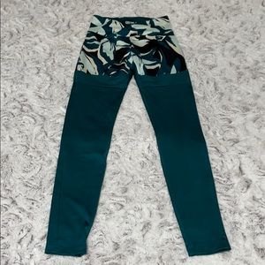 Nikki Blackketter x Gymshark leggings